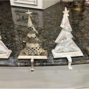 4 stocking holder metal 91/2”